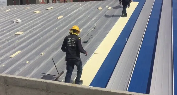 instalacion y montaje de cubiertas en Zuera, provincia de Zaragoza